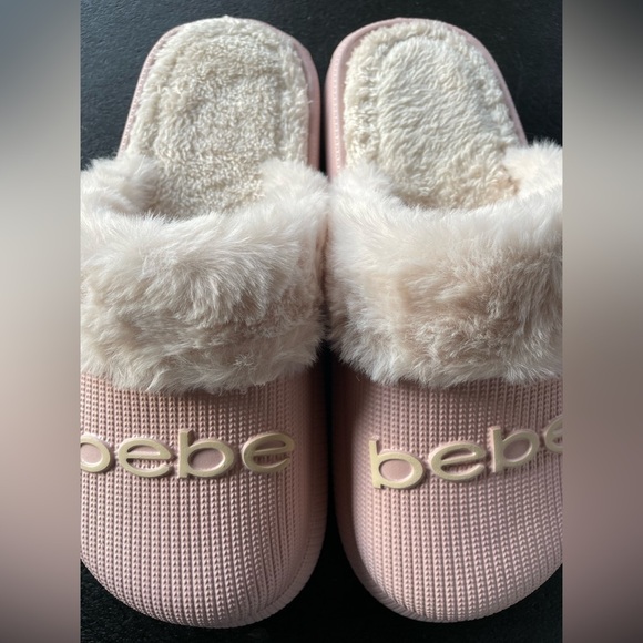 bebe Shoes - Pink BeBe fuzzy sleepers #slippersgoal